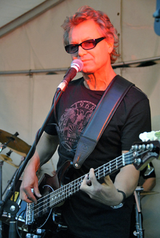Peter Schnell Bassist
